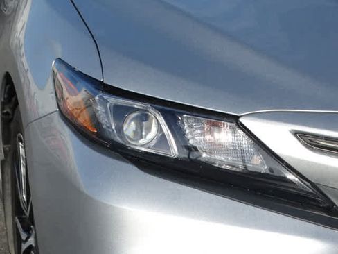 Used 2024 Toyota Camry SE w/ Blackout Package (TMS) image 5