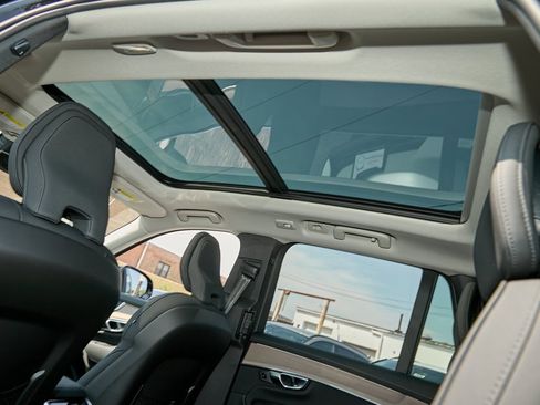 New 2026 Volvo XC90 B6 Plus w/ Protection Package image 27