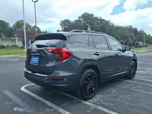 Used 2021 GMC Terrain SLE w/ Driver Convenience Package FWD image 6