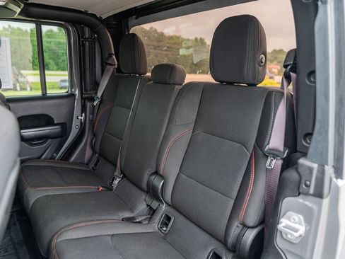 Used 2021 Jeep Gladiator Rubicon w/ Safety Group image 24