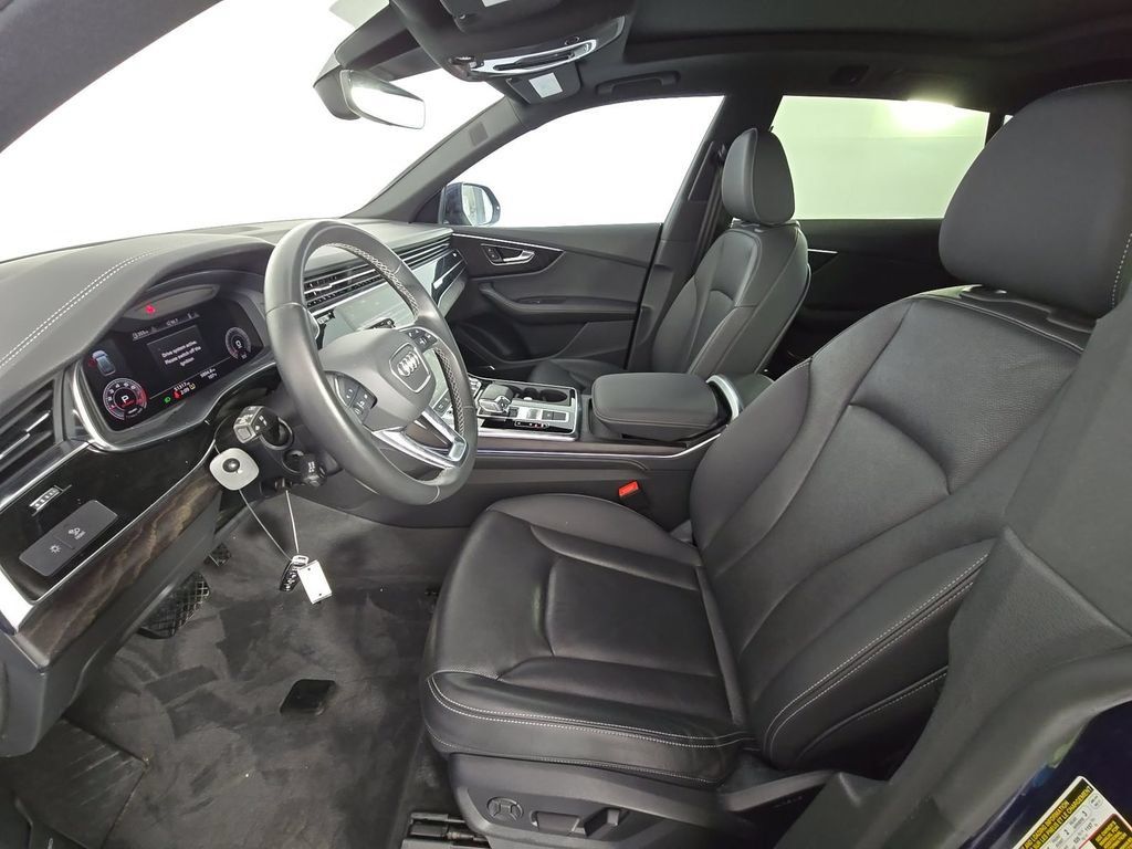 Used 2023 Audi Q8 Premium Plus w/ Premium Plus Package AWD/4WD image 5