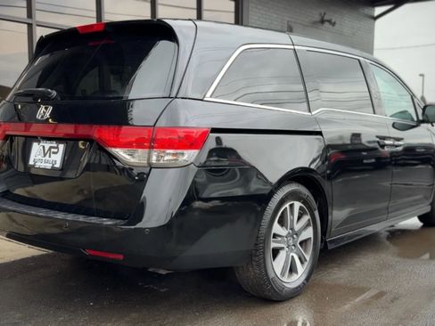 Used 2017 Honda Odyssey Touring Elite image 3