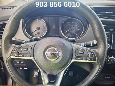 Used 2022 Nissan Rogue Sport S image 10