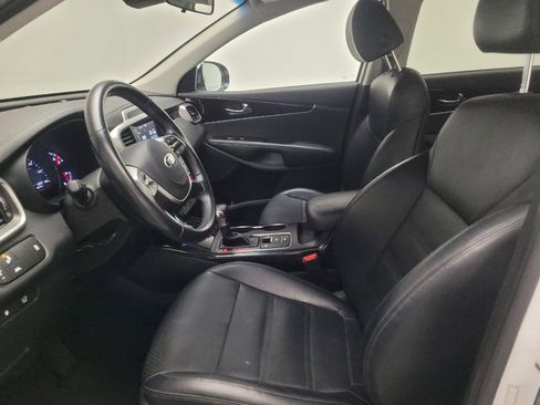 Used 2020 Kia Sorento EX image 17