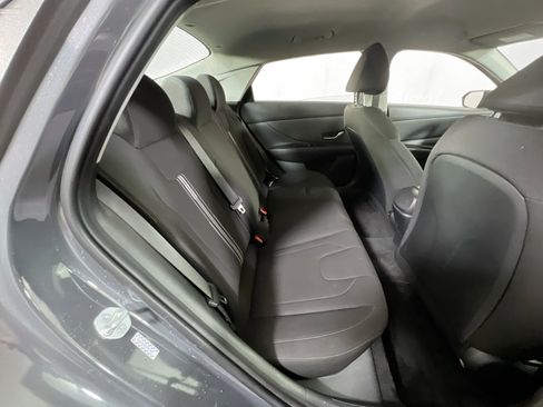 Used 2023 Hyundai Elantra SEL w/ Convenience Package image 26