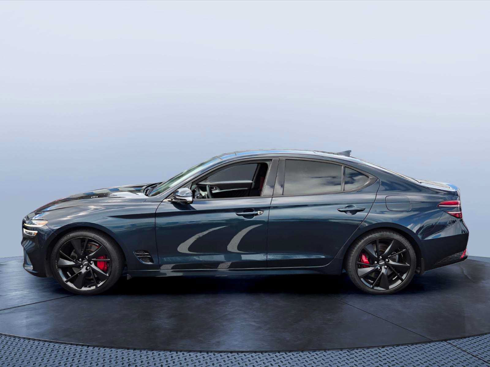 Used 2022 Genesis G70 3.3T RWD image 6