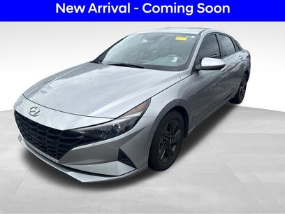 Certified 2022 Hyundai Elantra SEL