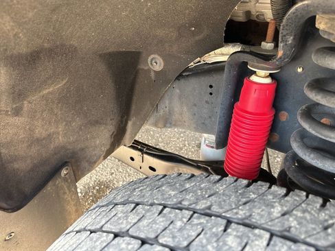 Used 2014 Ford F350 Lariat w/ Lariat Interior Package image 40