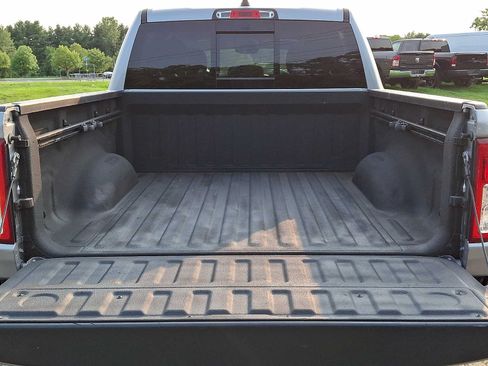 Used 2021 RAM 1500 Big Horn AWD/4WD image 29