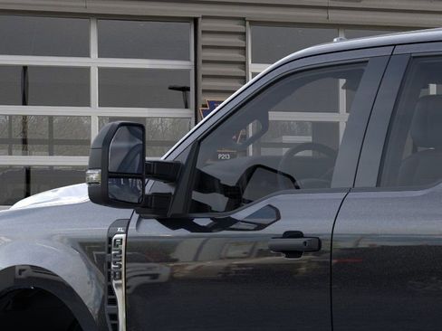 New 2026 Ford F250 XL w/ XL Chrome Package image 20