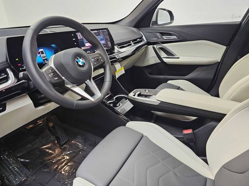 New 2026 BMW X1 xDrive28i image 2