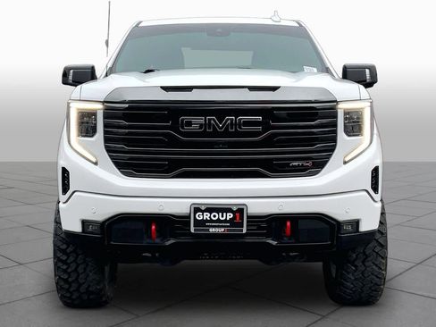 Used 2023 GMC Sierra 1500 AT4 image 4