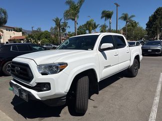 Used 2021 Toyota Tacoma SR5 w/ Technology Package image 1