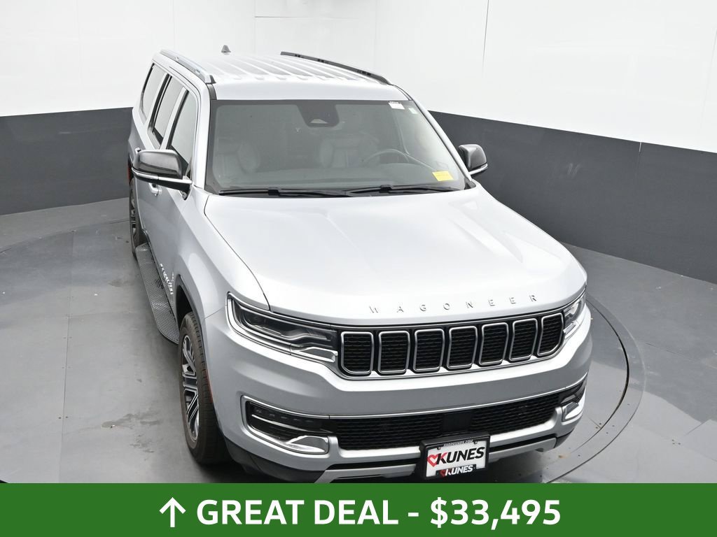 Used 2024 Jeep Wagoneer L Series II w/ Flexible Seating Group AWD/4WD image 37