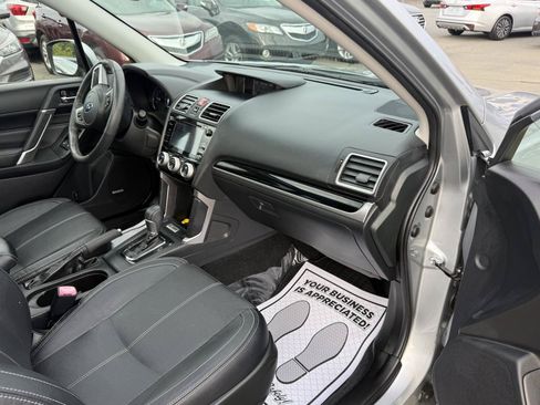 Used 2018 Subaru Forester 2.5i Touring AWD/4WD image 13