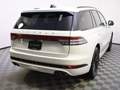 New 2026 Lincoln Aviator Reserve image 6