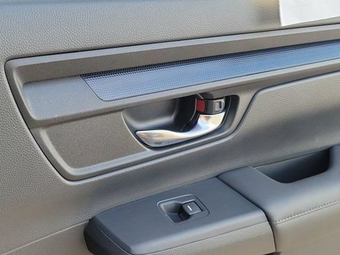 Used 2025 Honda CR-V EX image 7
