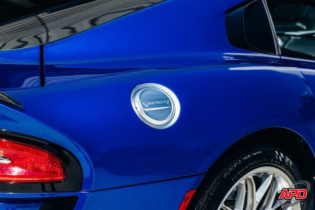Used 2013 SRT Viper GTS w/ GTS Laguna Interior Pkg RWD image 42