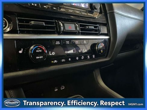 Certified 2024 Nissan Pathfinder SL AWD/4WD image 30