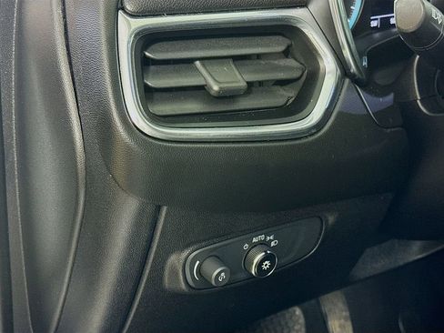 Used 2018 Chevrolet Equinox LT image 10