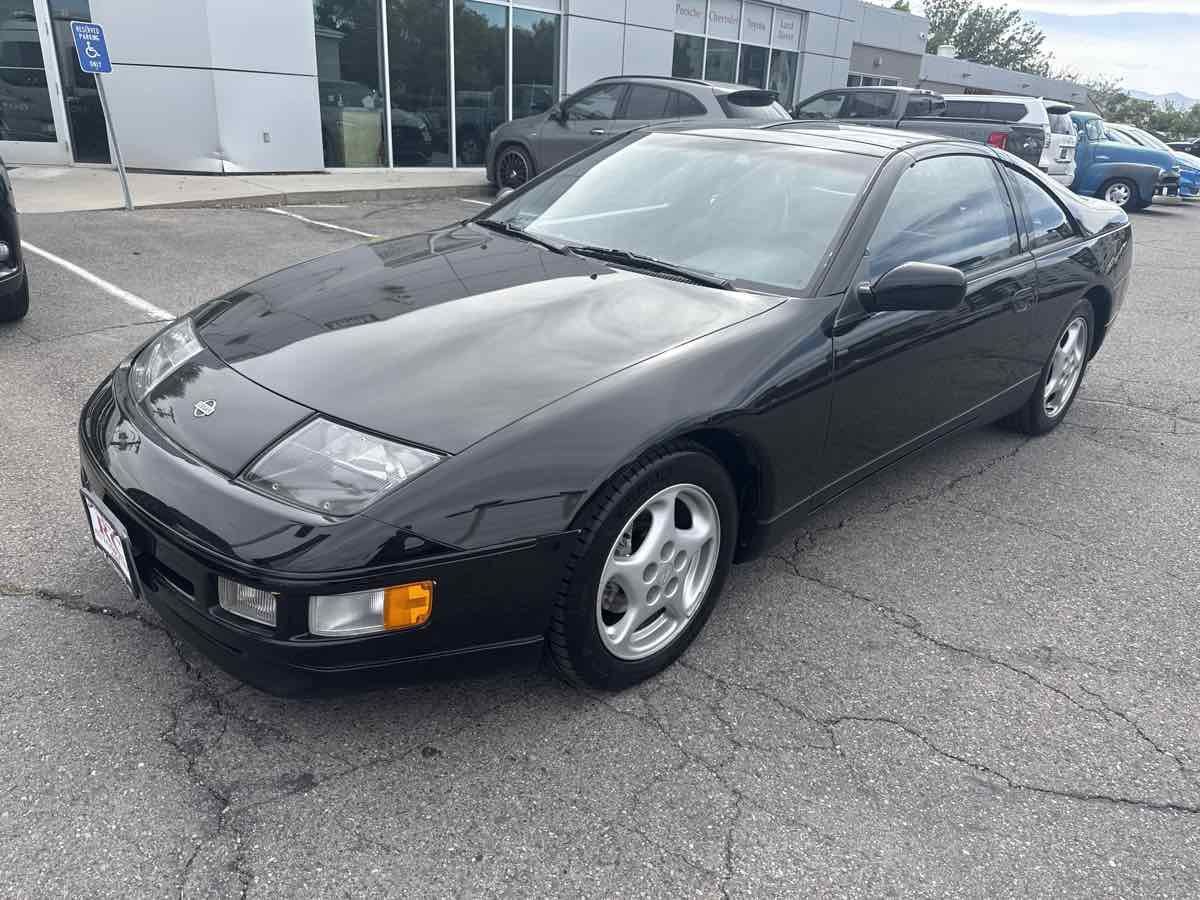 Used 1991 Nissan 300ZX 2+2 Hatchback RWD image 2