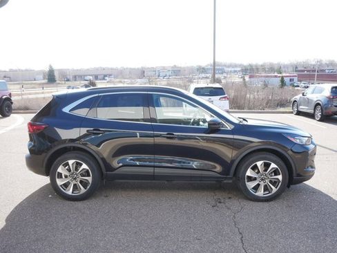 Certified 2024 Ford Escape Platinum AWD/4WD image 4