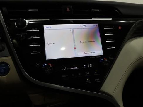 Used 2020 Toyota Camry XLE w/ Driver Assist Package FWD image 24