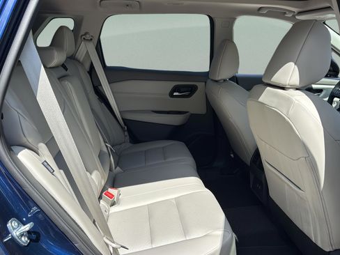 New 2026 Nissan Rogue SV FWD image 13