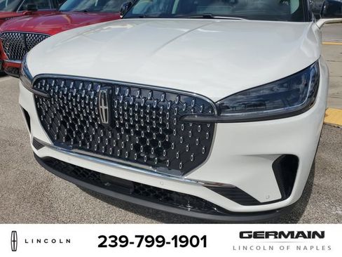 New 2025 Lincoln Aviator AWD w/ Equipment Group 101A image 13