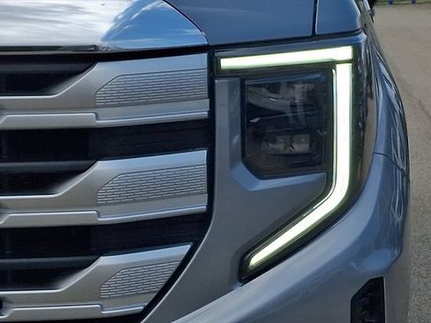 New 2026 GMC Sierra 1500 SLE AWD/4WD image 10