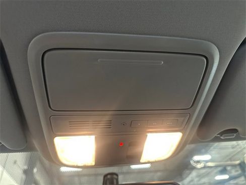 Used 2017 Honda Ridgeline Sport image 29