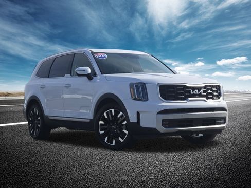 Used 2024 Kia Telluride SX image 2