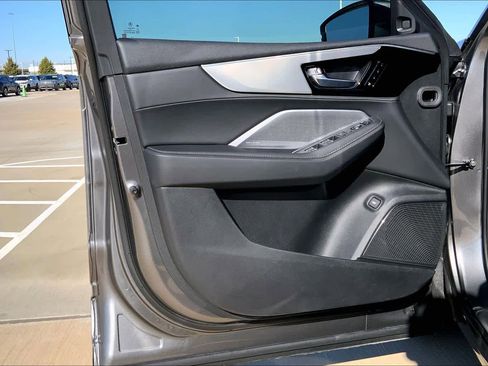 Used 2025 Acura MDX SH-AWD w/ Technology Package image 19