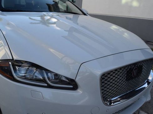 Used 2019 Jaguar XJ Collection image 10