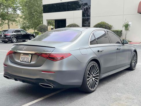 Used 2022 Mercedes-Benz S 580 4MATIC Sedan image 2
