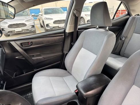 Used 2018 Toyota Corolla L image 14