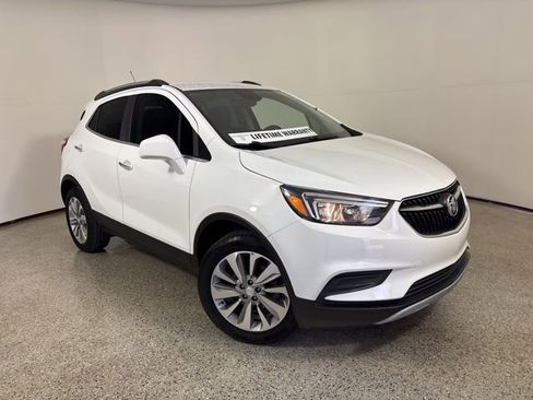 Used 2020 Buick Encore Preferred w/ Safety Package image 2