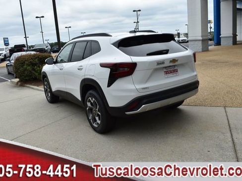 New 2025 Chevrolet Trax LT w/ Driver Confidence Package image 6