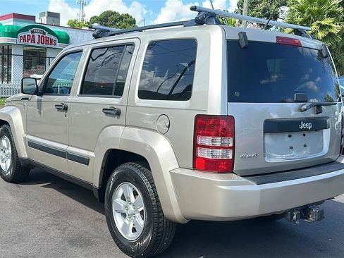 Used 2011 Jeep Liberty Sport w/ Popular Equipment Group AWD/4WD image 9