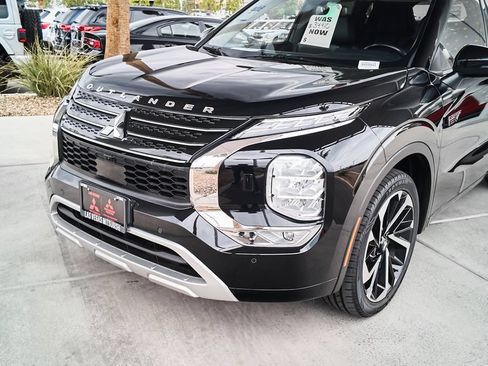 Used 2023 Mitsubishi Outlander SEL AWD/4WD image 6
