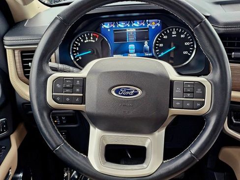 Used 2022 Ford Expedition Limited image 33