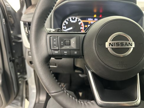 Used 2021 Nissan Rogue SL AWD/4WD image 19