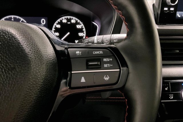 Used 2024 Honda Pilot TrailSport image 19