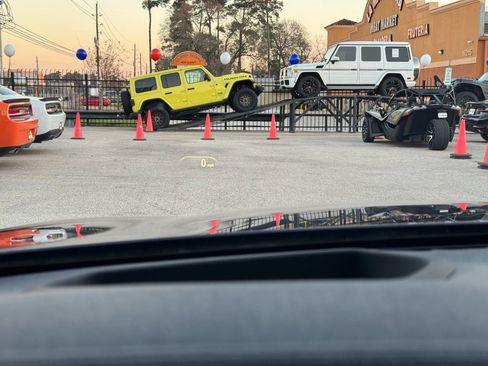 Used 2017 BMW 540i image 37