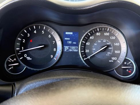 Used 2012 INFINITI M37 w/ Premium Pkg image 27