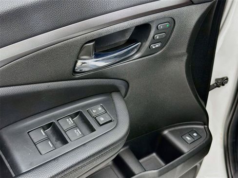 Used 2021 Honda Passport EX-L image 17