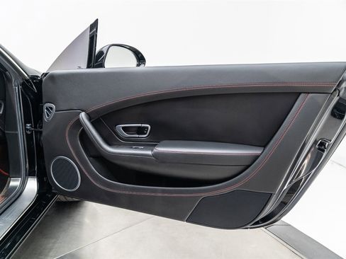 Used 2015 Bentley Continental GT image 62