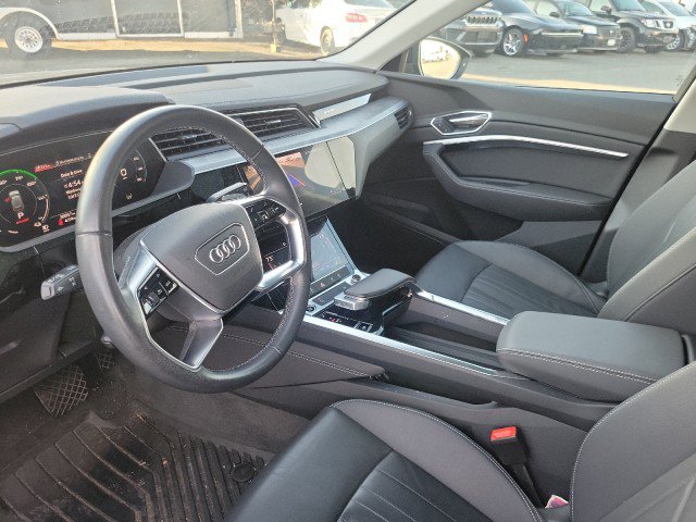 Used 2024 Audi Q8 e-tron Premium AWD/4WD image 16