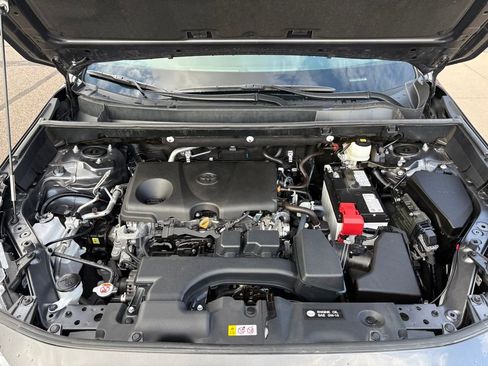 Certified 2025 Toyota RAV4 XLE AWD/4WD image 9