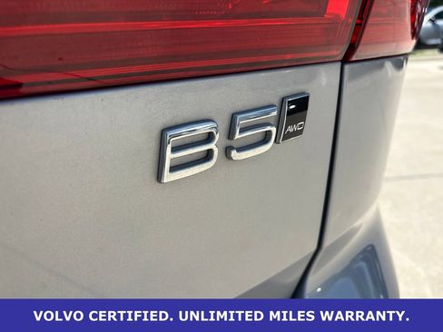 Certified 2023 Volvo XC60 B5 Plus w/ Climate Package AWD/4WD image 9